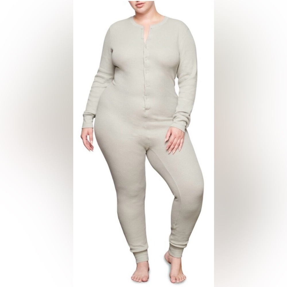 SKIMS Kim Kardashian Talc Waffle Knit Button Front Pajamas Onesie 2X New NWT
